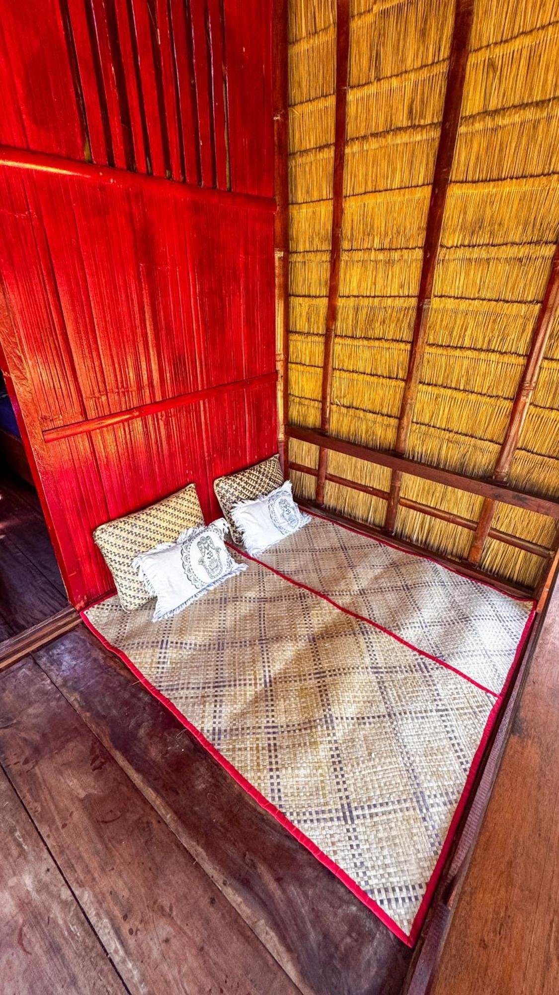Sten Lodge Labuan Bajo Exterior foto