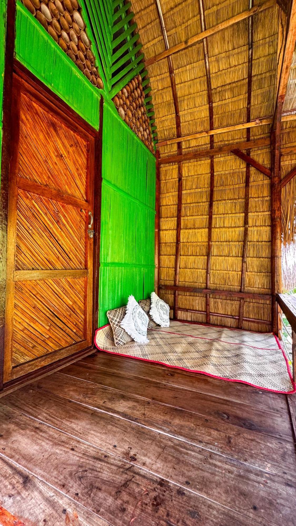 Sten Lodge Labuan Bajo Exterior foto